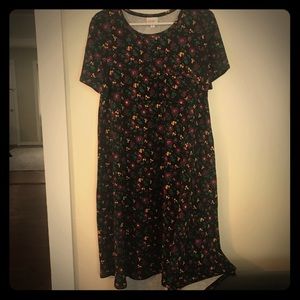 LuLaRoe jacquard material floral Carly
